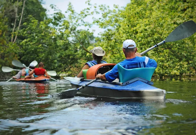 kayakin tour